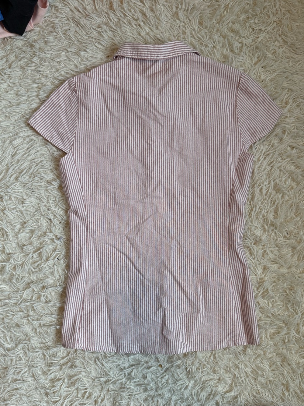 Brandy Melville Red and White Button Up - Picture 4 of 4